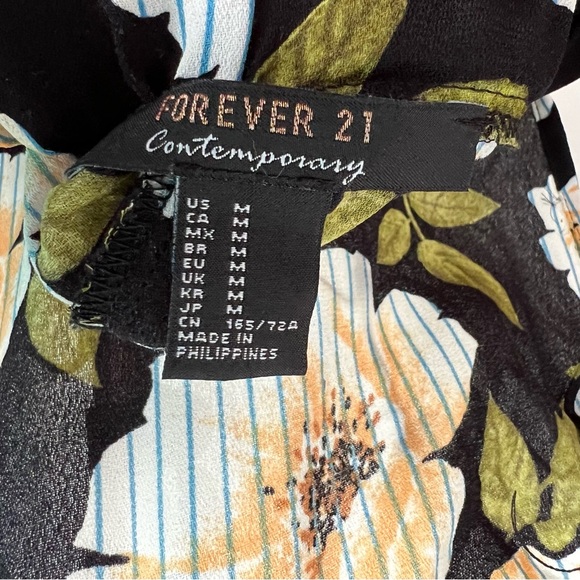 /Forever 21/ Jumpsuit wide pant open back - Picture 8 of 10